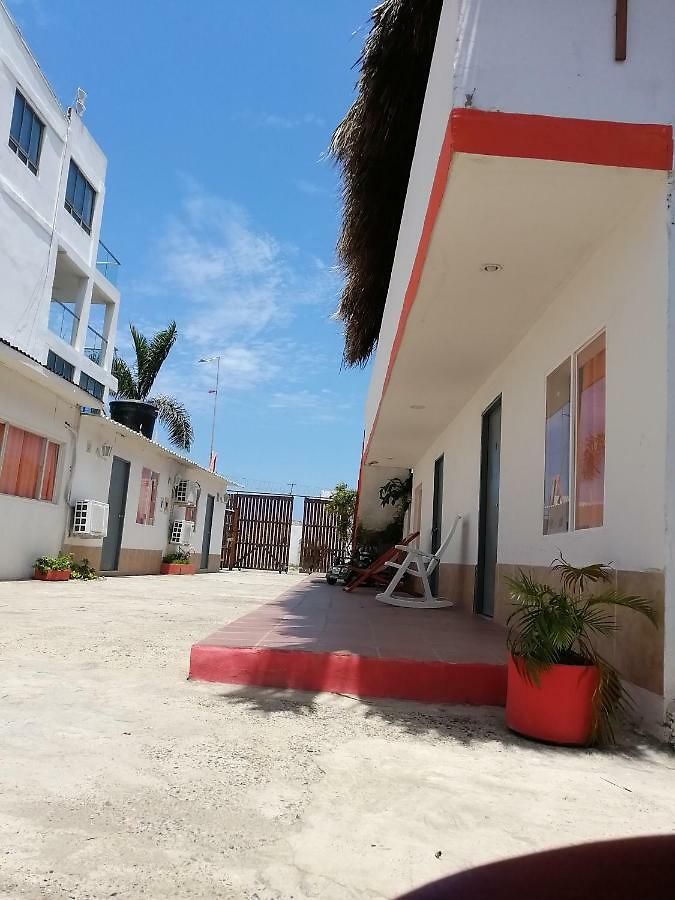 Manzanillo Hotel 2*