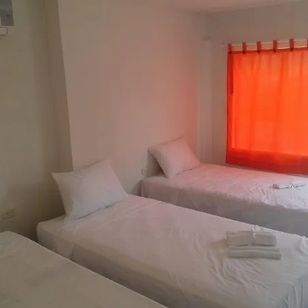 Manzanillo Hotel 2*