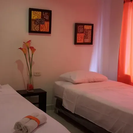 Hotel Manzanillo 2*